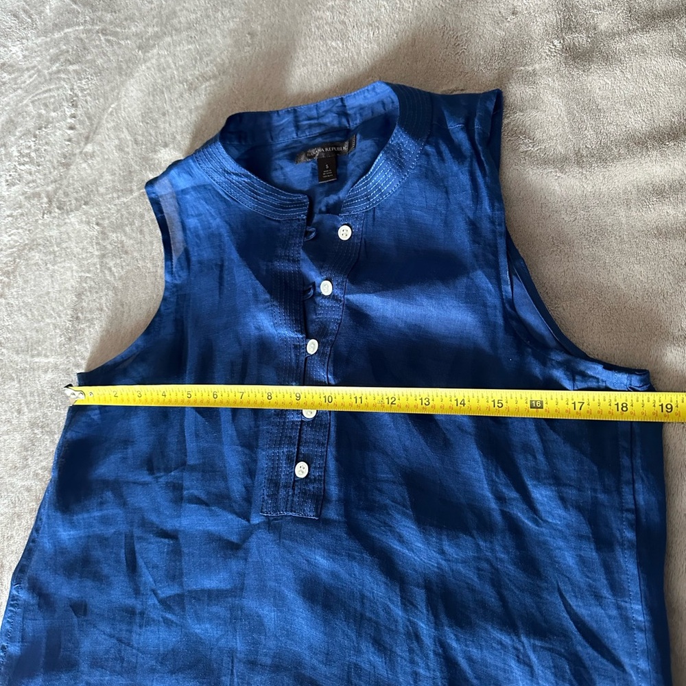 Banana Republic blue linen blouse - Picture 7 of 8